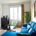 Bleu Appartement *